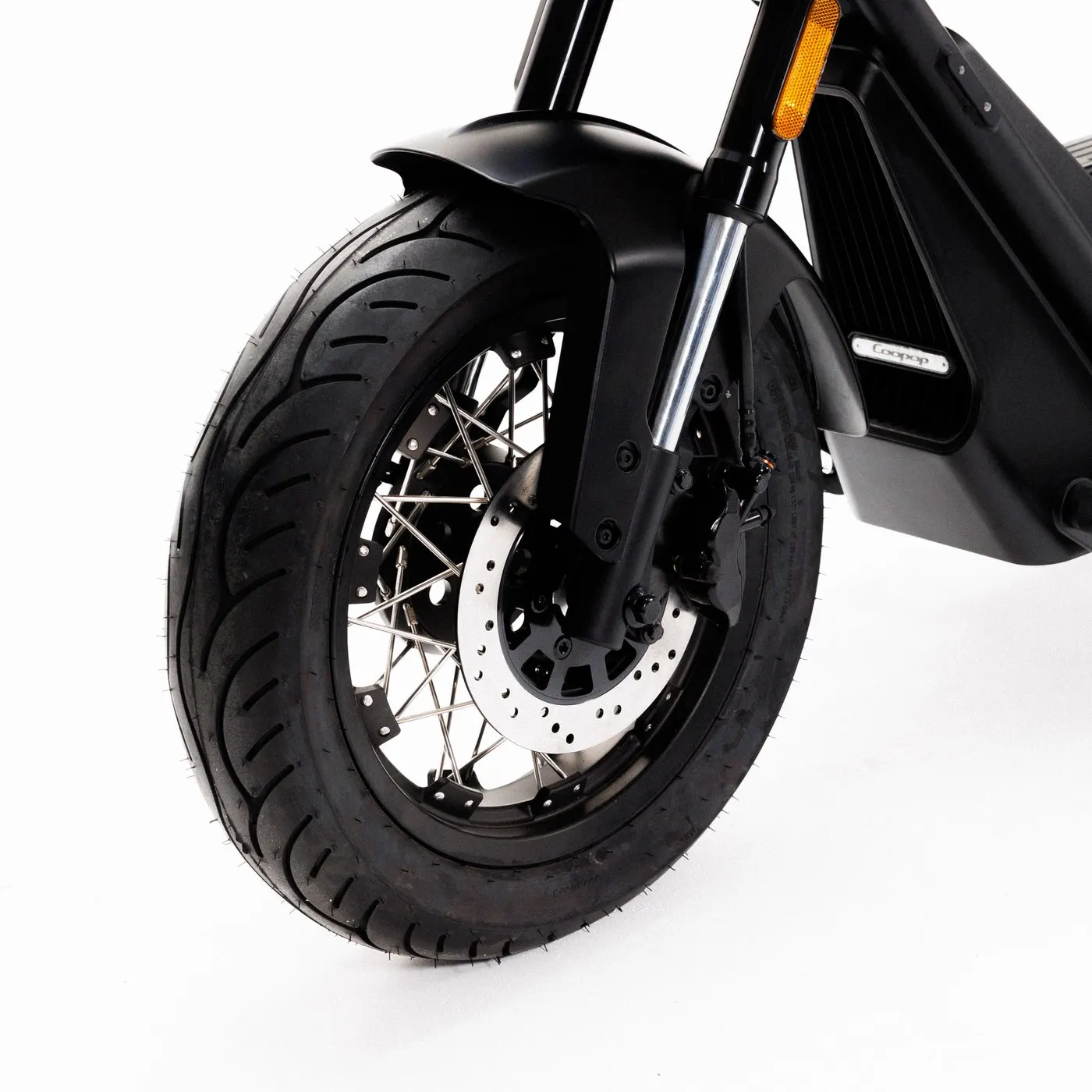 Detailaufnahme des Cockpits am Coopop Bobber